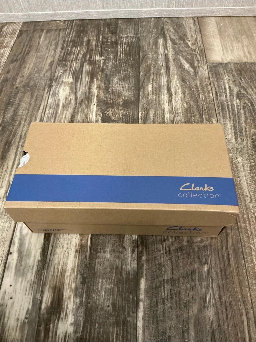 Clarks refined leather